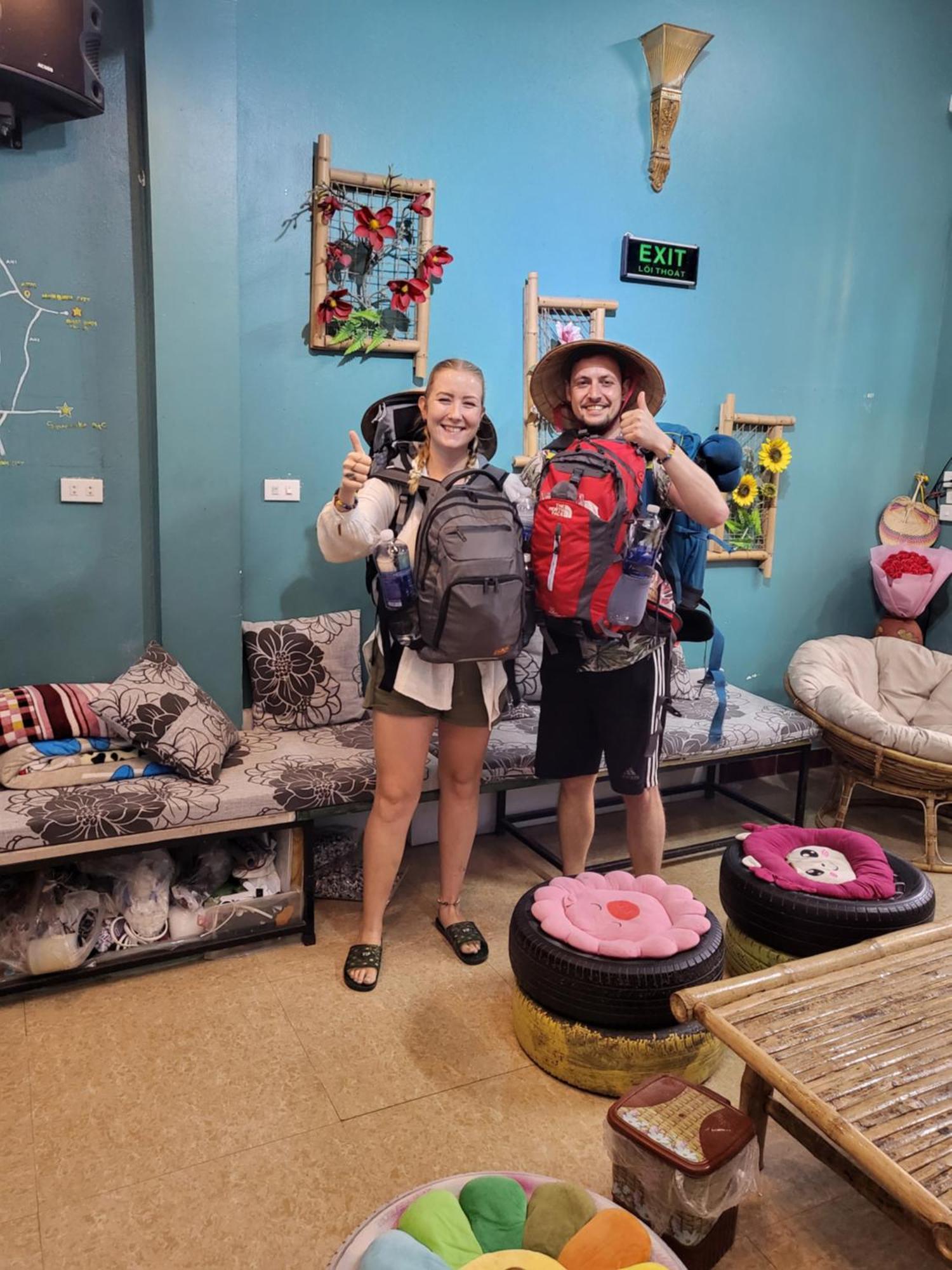 Golden Bell Backpacker Hostel Нин Бин Екстериор снимка