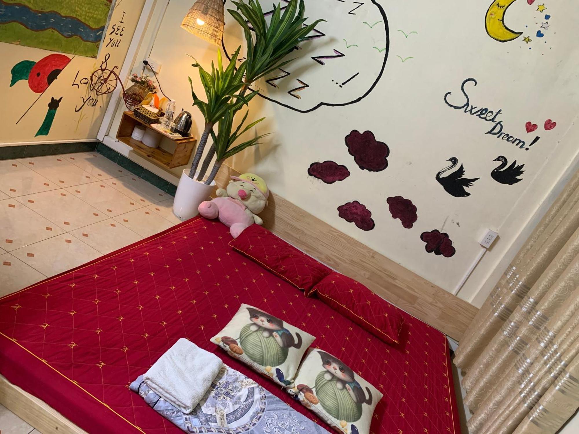Golden Bell Backpacker Hostel Нин Бин Екстериор снимка
