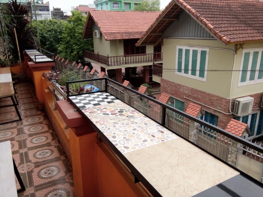 Golden Bell Backpacker Hostel Нин Бин Екстериор снимка